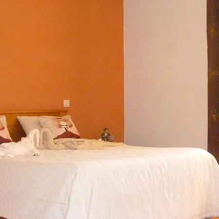 Вилла Casas Guimbras *